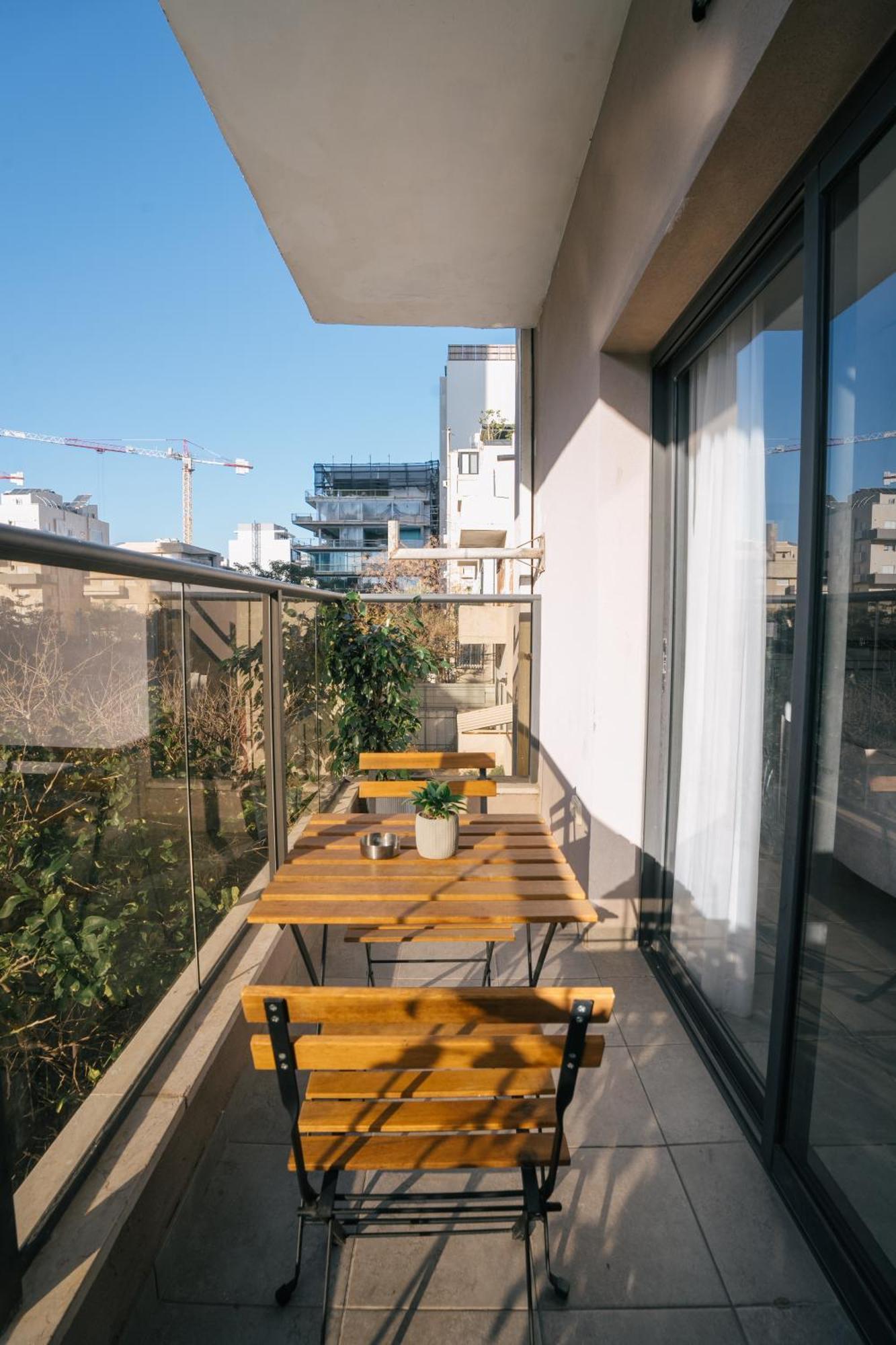 תל אביב Haim Arlosoroff Residence With Shelter מראה חיצוני תמונה